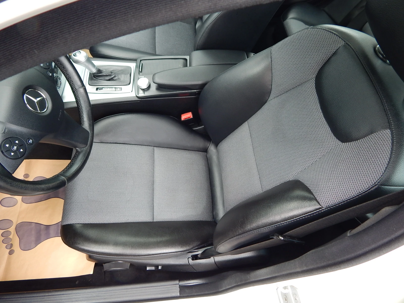Mercedes-Benz C 220 2.2CDI* AMG* , снимка 13 - Автомобили и джипове - 55325860
