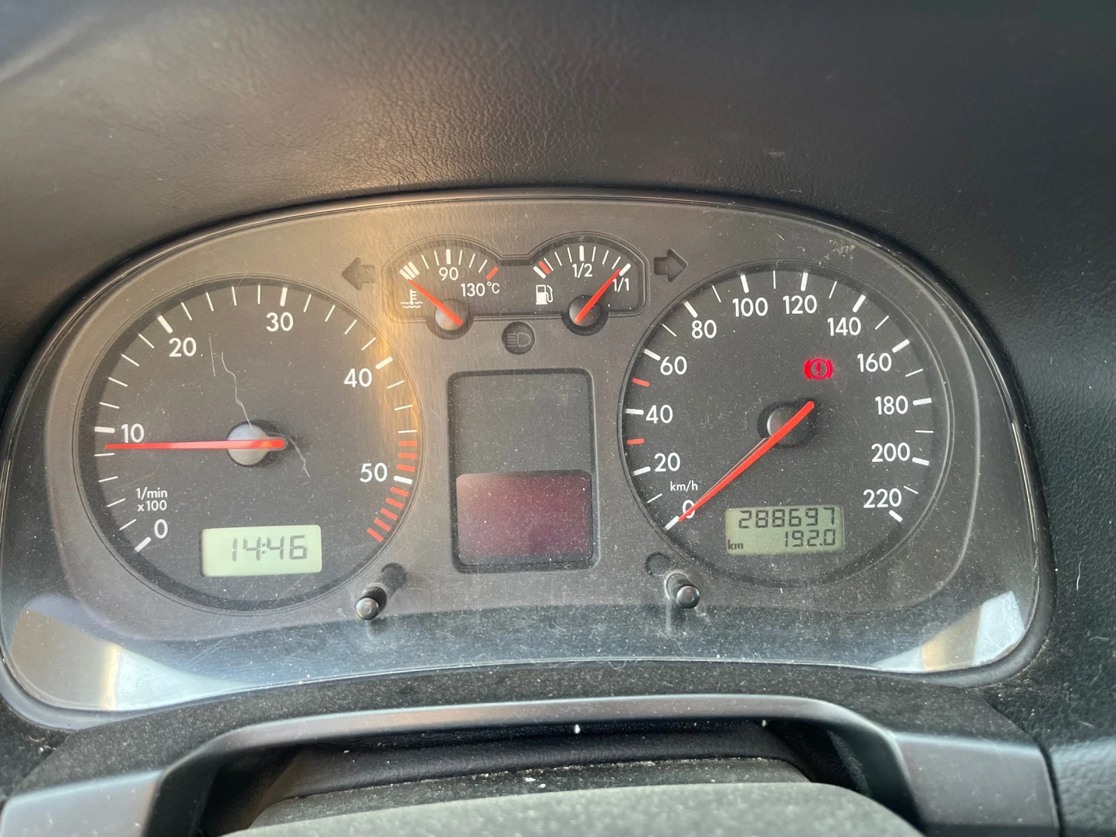 VW Bora 1.9 / 90, снимка 9 - Автомобили и джипове - 55387427