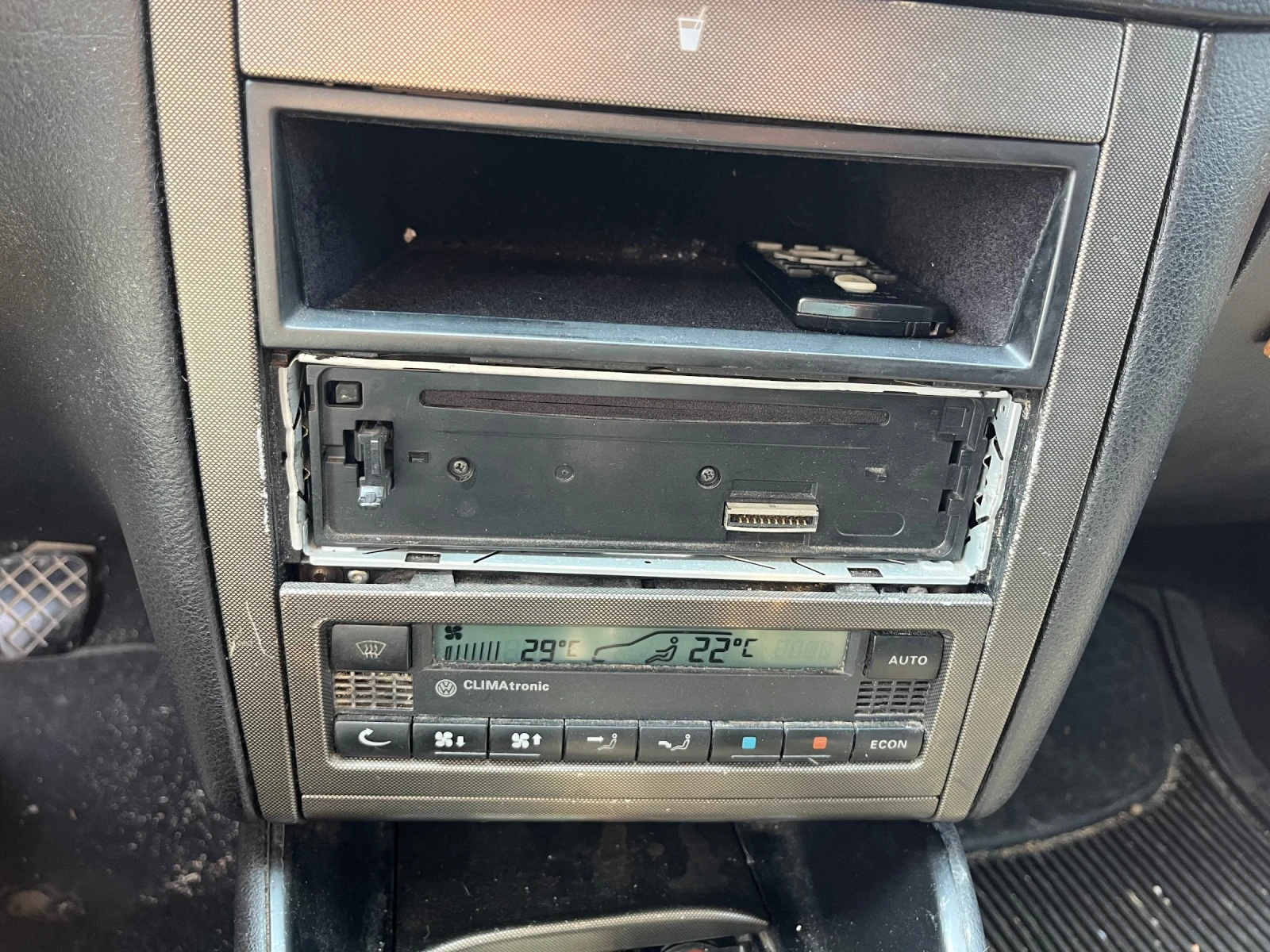 VW Bora 1.9 / 90, снимка 8 - Автомобили и джипове - 55387427