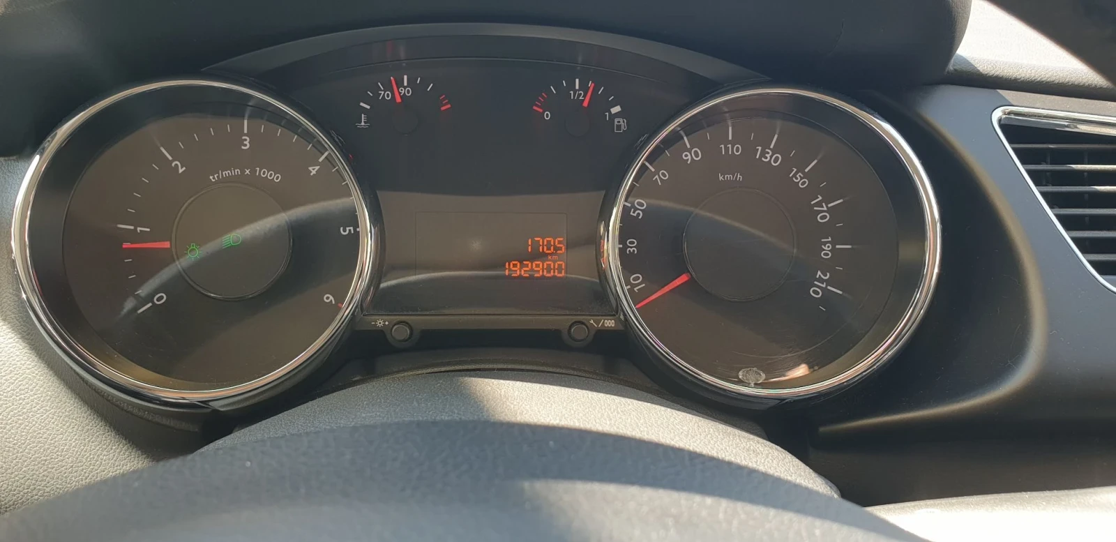 Peugeot 3008 Дизел, климатроник, снимка 12 - Автомобили и джипове - 55594420