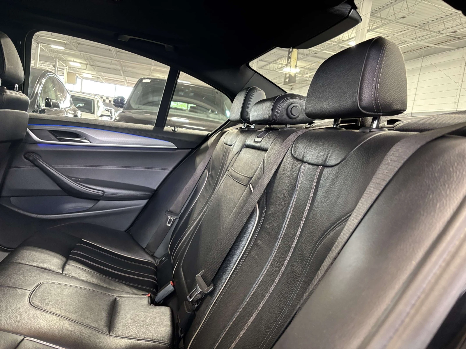 BMW 540 * 540i 540i xDrive| AWD| MPKG| NAV| AMBIENT| LEATH, снимка 9 - Автомобили и джипове - 55805921