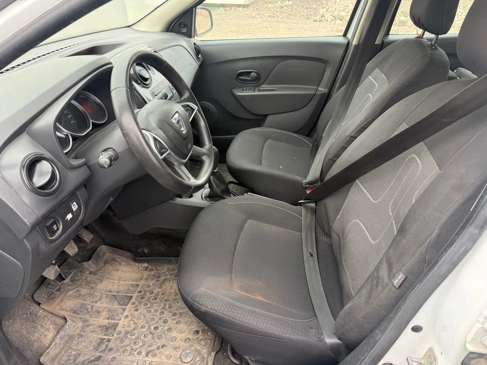 Dacia Logan MCV БЕНЗИН+ ГАЗ, снимка 5 - Автомобили и джипове - 56224607