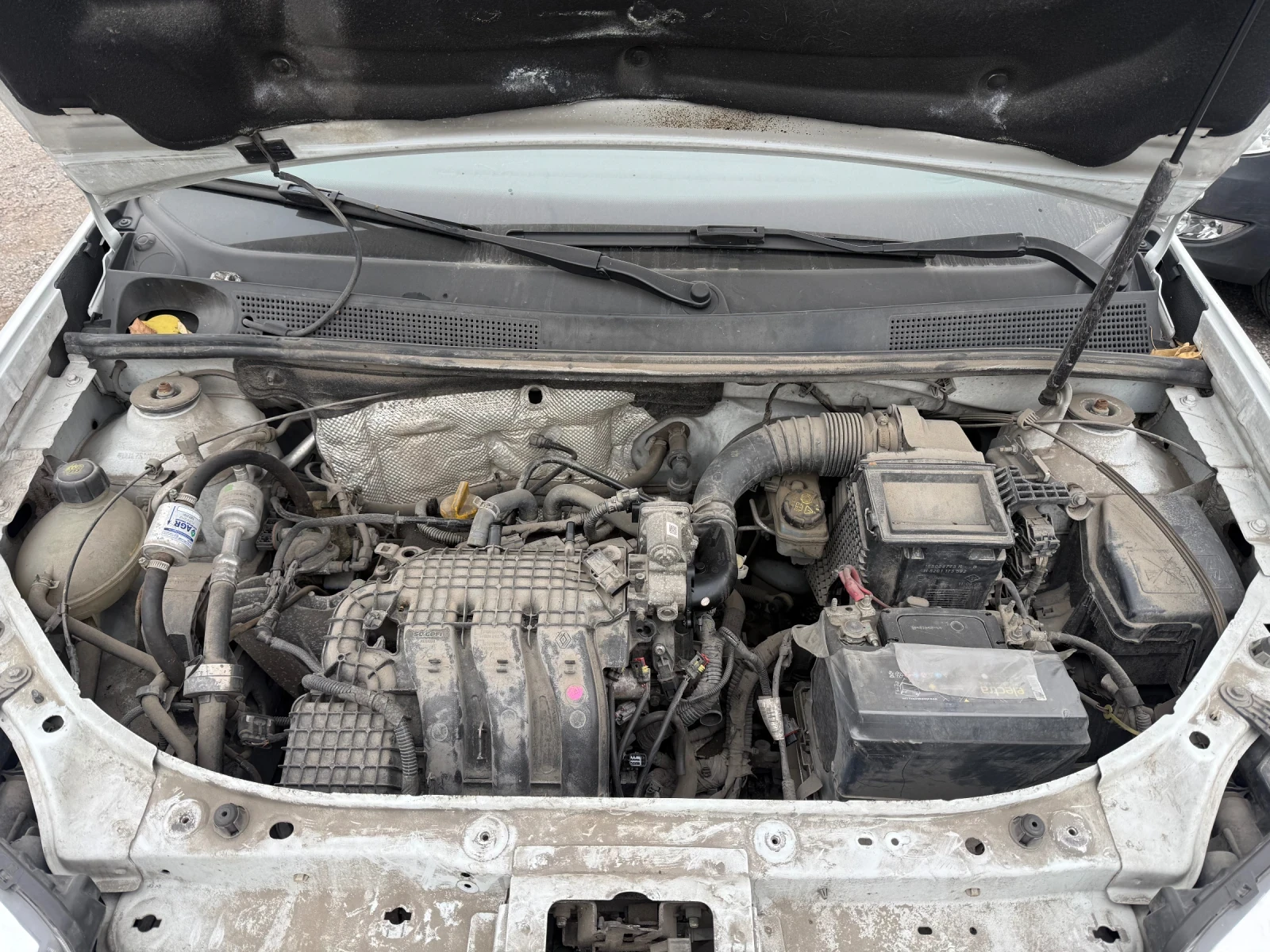 Dacia Logan MCV БЕНЗИН+ ГАЗ, снимка 9 - Автомобили и джипове - 56224607