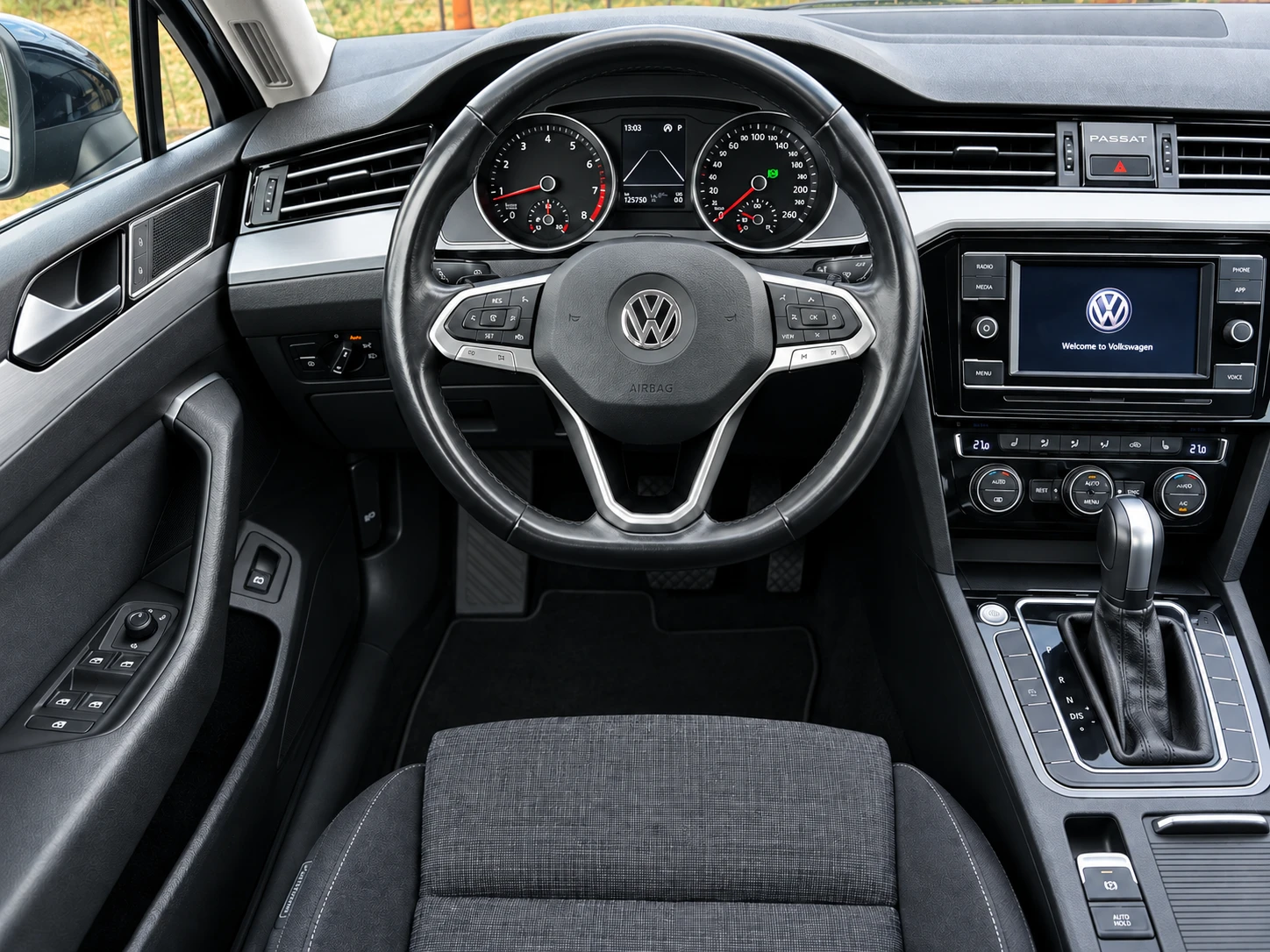 VW Passat Business, снимка 10 - Автомобили и джипове - 56370474