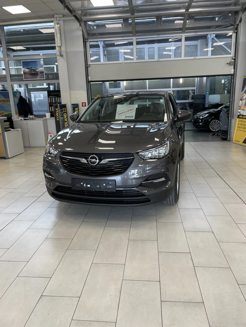 Opel Grandland X 1.2 Turbo, снимка 3 - Автомобили и джипове - 48567295