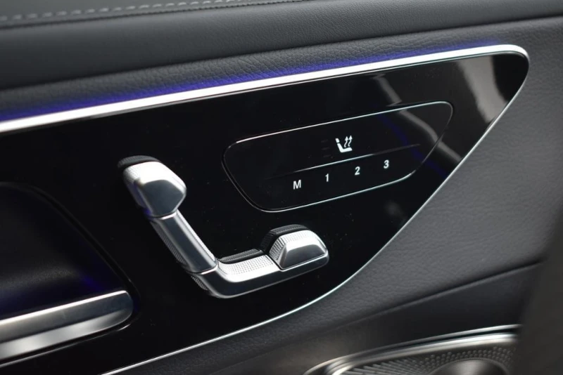 Mercedes-Benz GLC 450d* AMG* COUPE* BURM* PANO* DIST* 360 CAM* CARPL, снимка 3 - Автомобили и джипове - 51324443