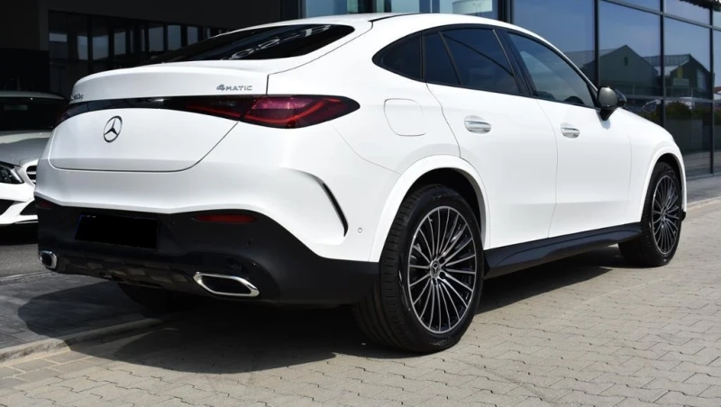 Mercedes-Benz GLC 450d* AMG* COUPE* BURM* PANO* DIST* 360 CAM* CARPL, снимка 2 - Автомобили и джипове - 51324443