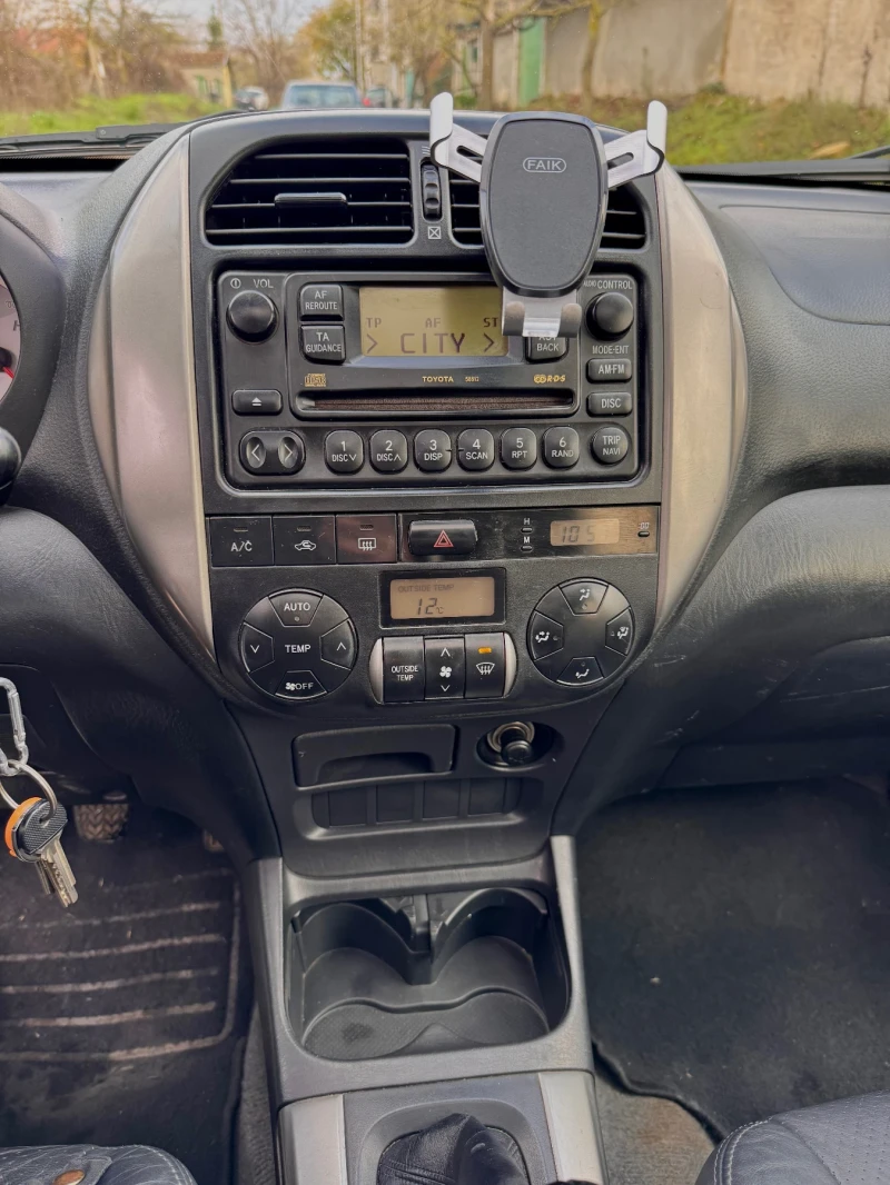 Toyota Rav4, снимка 13 - Автомобили и джипове - 52638173