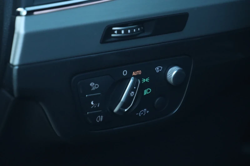 Audi Q7 3xS-Line 4-Zone Печка AutoPark 2 Комплекта Джанти , снимка 8 - Автомобили и джипове - 52743988