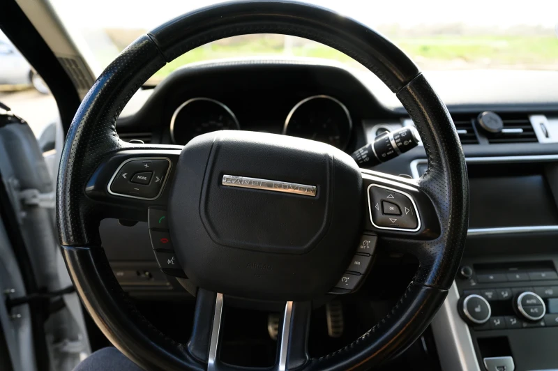 Land Rover Range Rover Evoque Перфектен, снимка 13 - Автомобили и джипове - 52834459