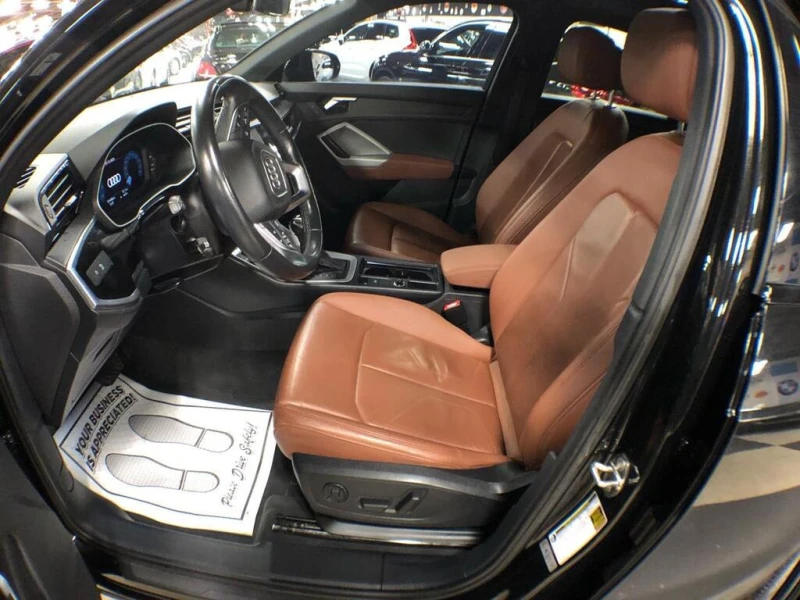 Audi Q3 * quattro Premium * CARFAX * ЦЕНА ДО БГ, снимка 10 - Автомобили и джипове - 53307821