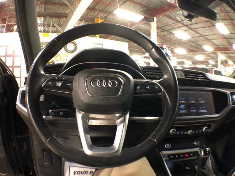 Audi Q3 * quattro Premium * CARFAX * ЦЕНА ДО БГ, снимка 11 - Автомобили и джипове - 53307821