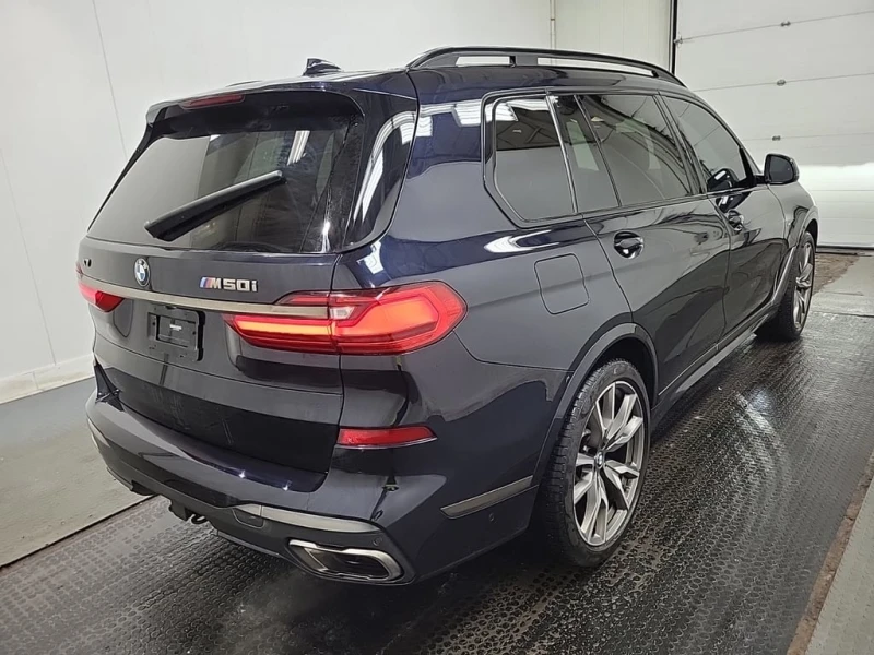 BMW X7 M50I | DISTONIC | PANO | 360 | ОБДУХВАНЕ , снимка 4 - Автомобили и джипове - 53455244