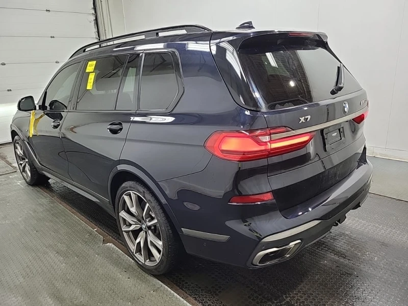 BMW X7 M50I | DISTONIC | PANO | 360 | ОБДУХВАНЕ , снимка 7 - Автомобили и джипове - 53455244
