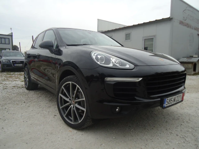 Porsche Cayenne PLATINUM EDITION, снимка 2 - Автомобили и джипове - 47469533