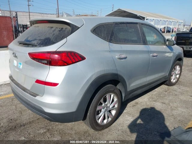 Hyundai Tucson SE, снимка 4 - Автомобили и джипове - 47546117