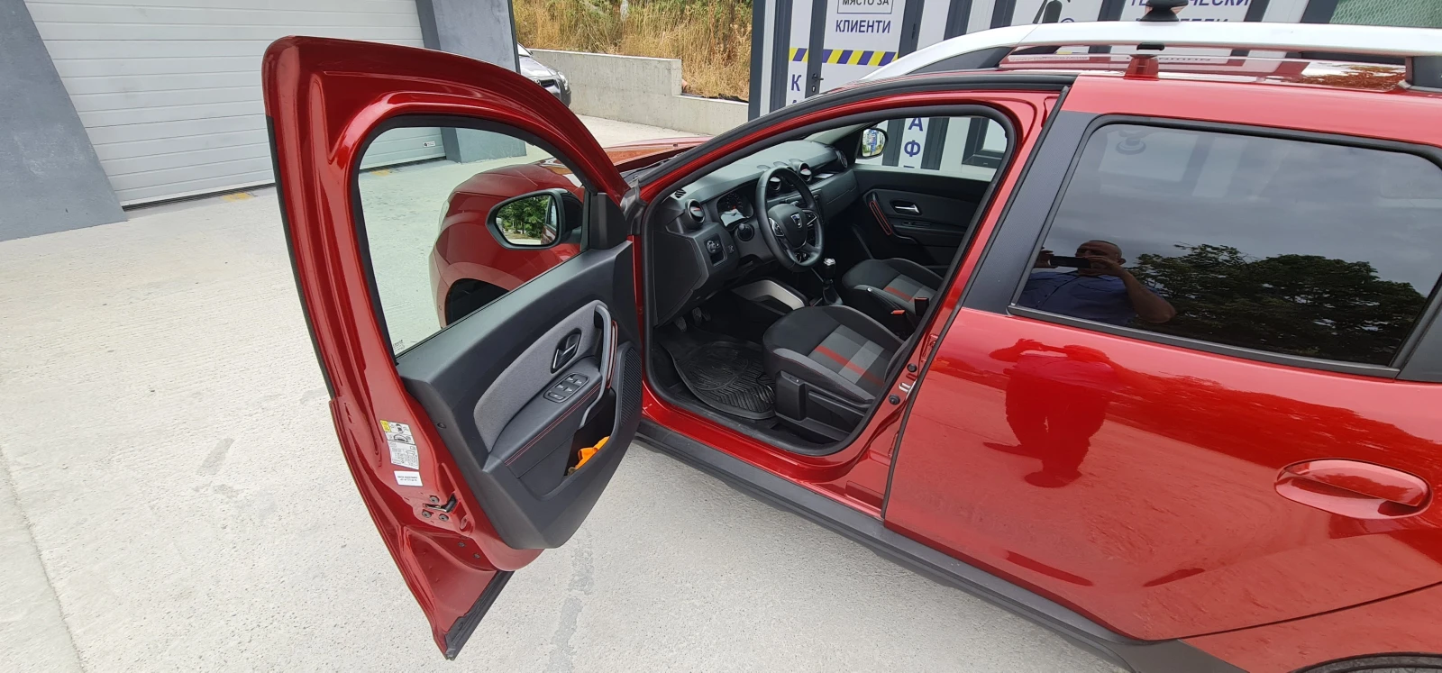 Dacia Duster RED LINE-4х4-1.6-BENZIN-GAS - изображение 9