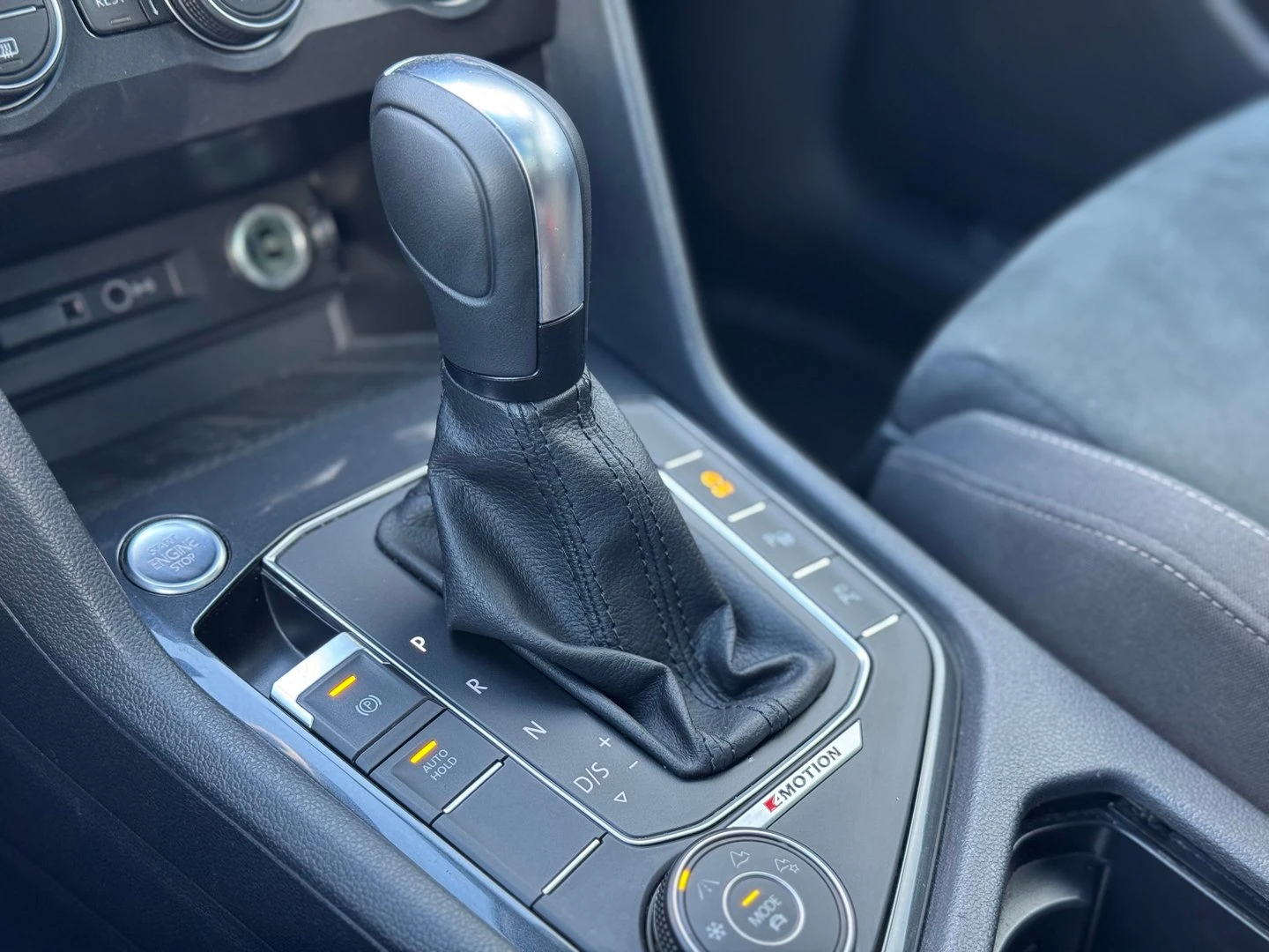 VW Tiguan LWB Highline 2.0TDI 4MOTION BMT - изображение 7