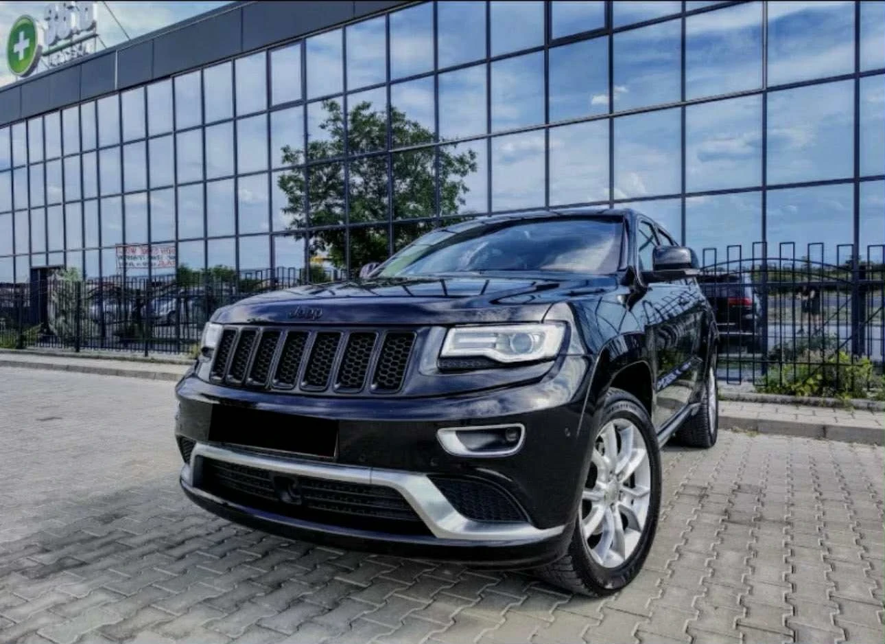 Jeep Grand cherokee SUMMIT  - изображение 2