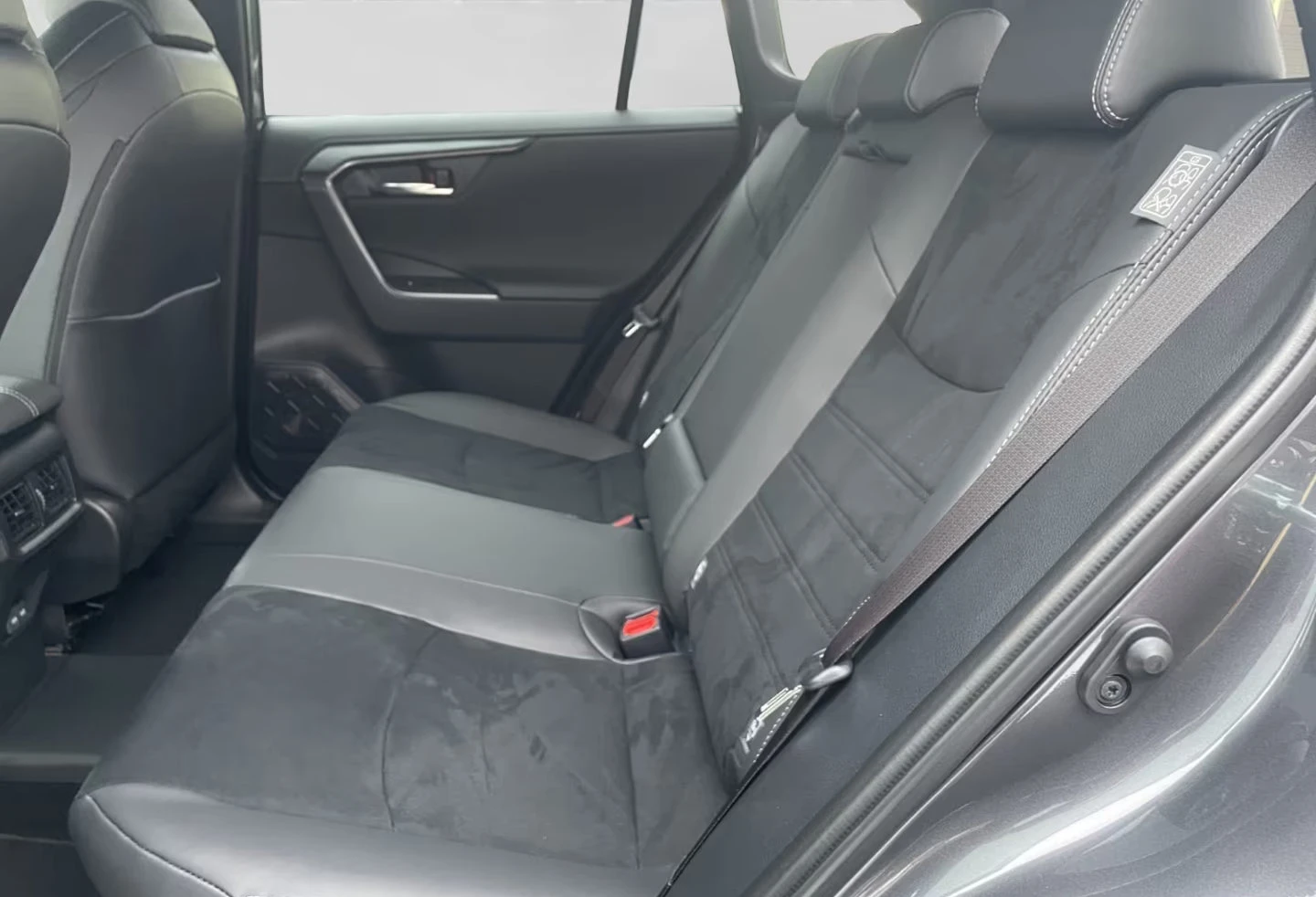 Toyota Rav4 2.5PHEV/306HP/GR-SPORT/4X4/HUD/360/MEMO/JBL/669g | Mobile.bg � ����������� 13