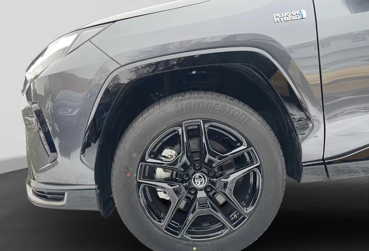 Toyota Rav4 2.5PHEV/306HP/GR-SPORT/4X4/HUD/360/MEMO/JBL/669g - изображение 3