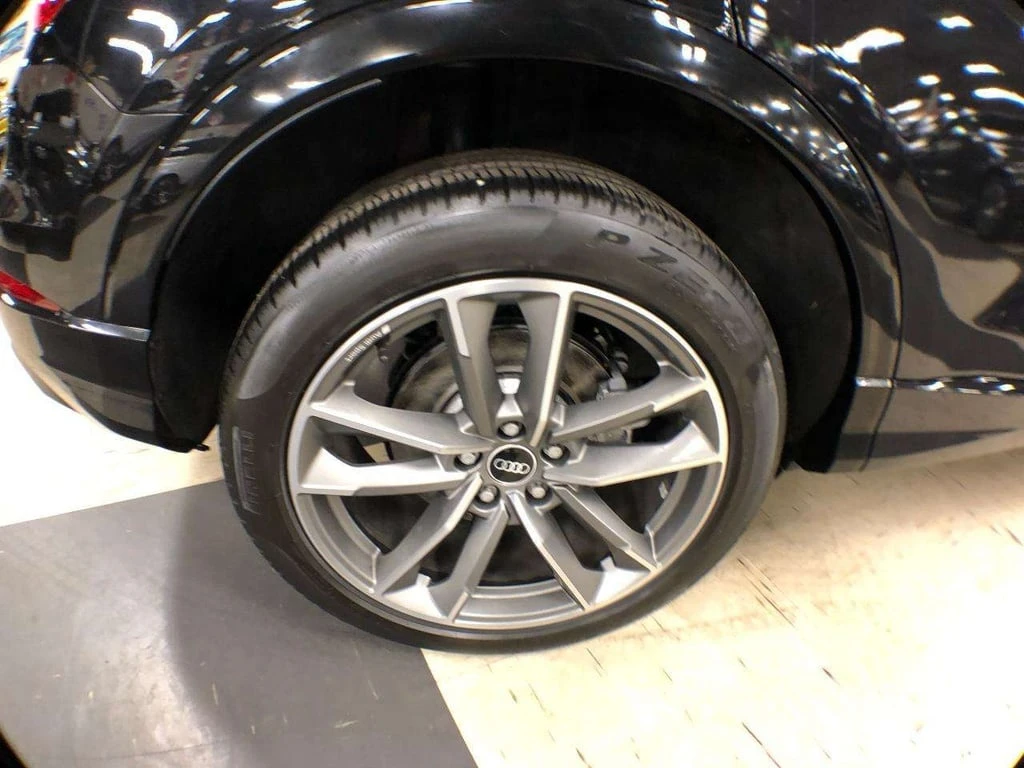 Audi Q3 * quattro Premium * CARFAX * ЦЕНА ДО БГ - изображение 8