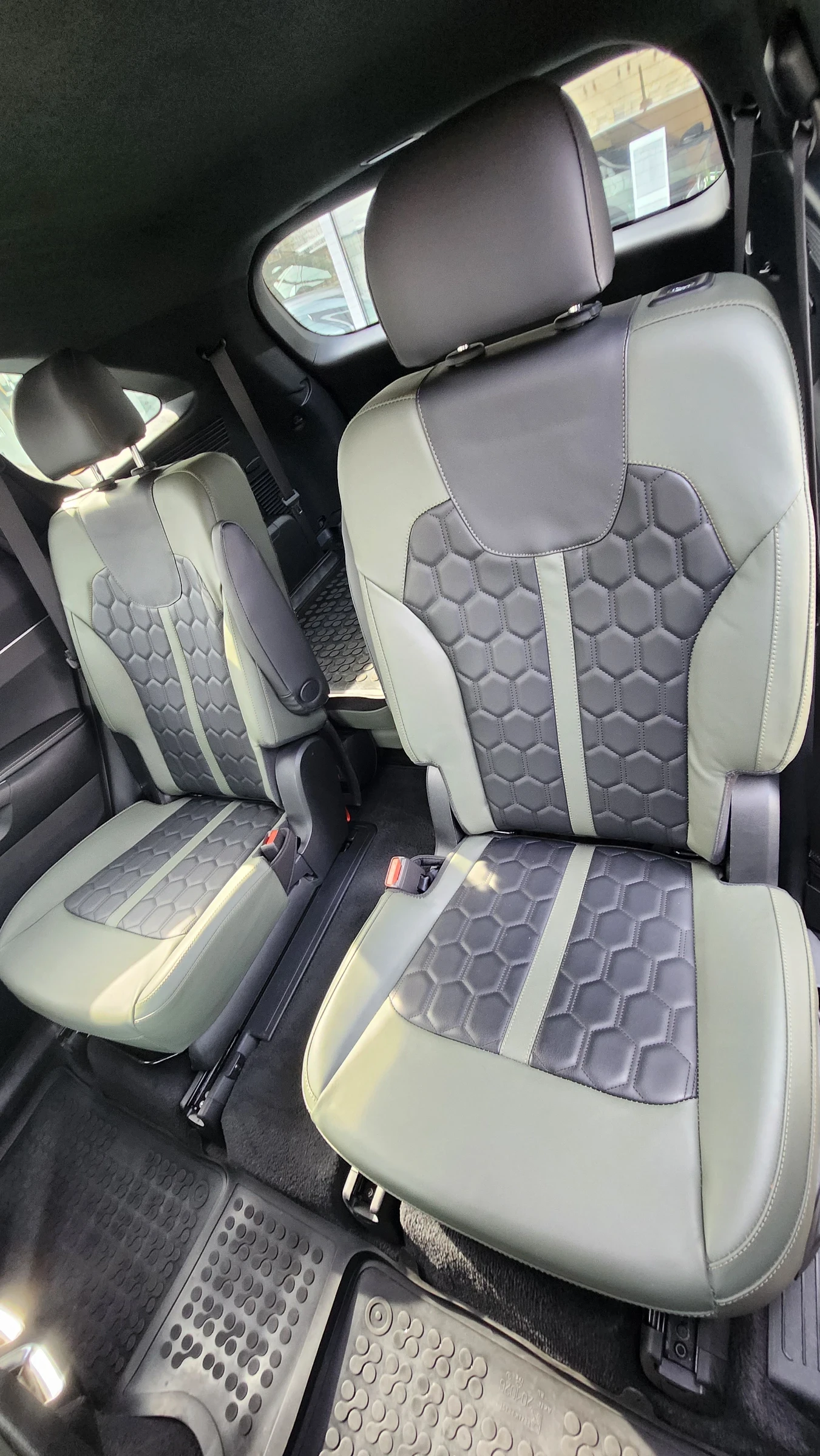 Kia Sorento 2.5T, снимка 13 - Автомобили и джипове - 53723426