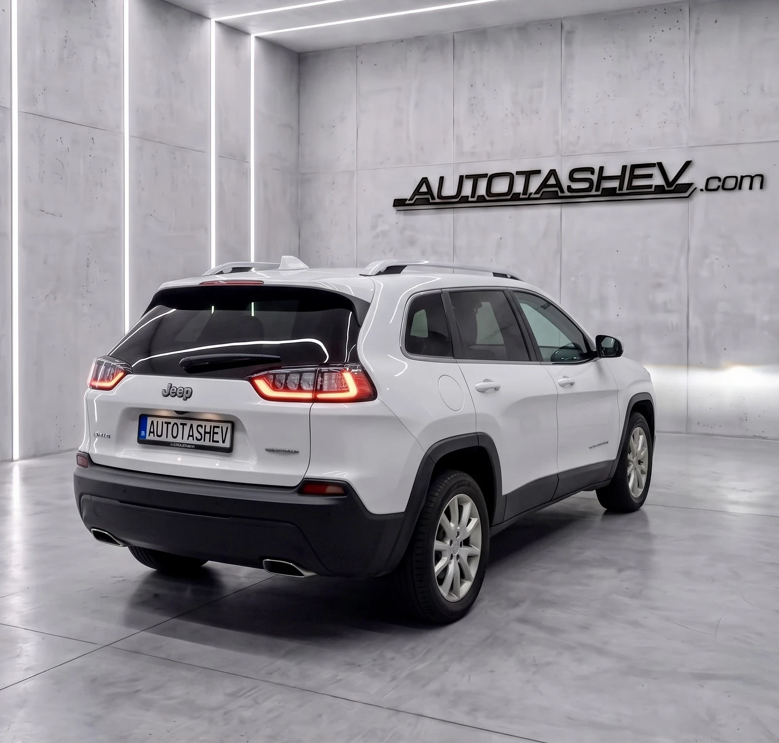 Jeep Cherokee 2.2 TDI 4x4, снимка 2 - Автомобили и джипове - 54450578