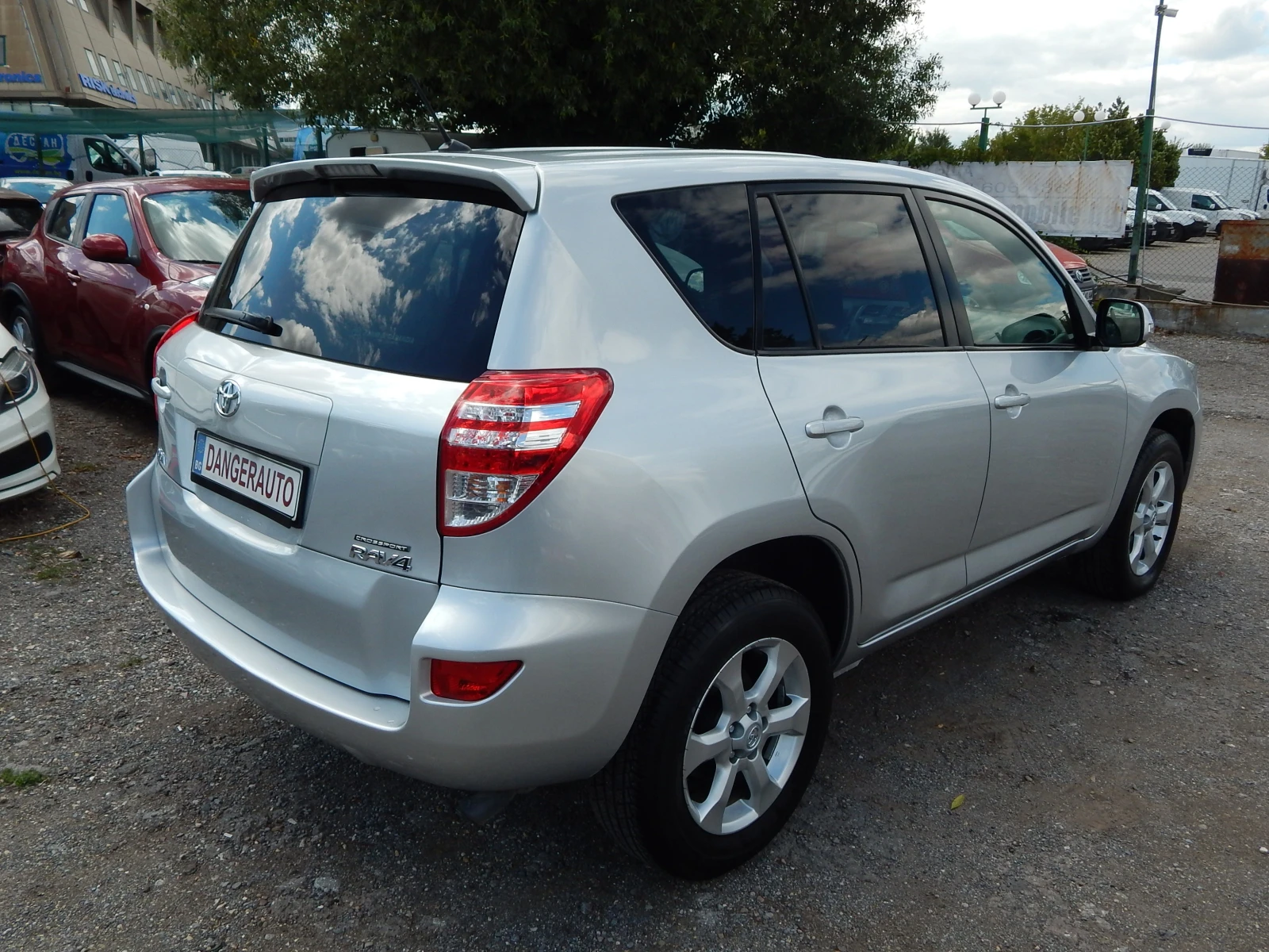 Toyota Rav4 2.2D4D* 214000km.* , снимка 4 - Автомобили и джипове - 55430480