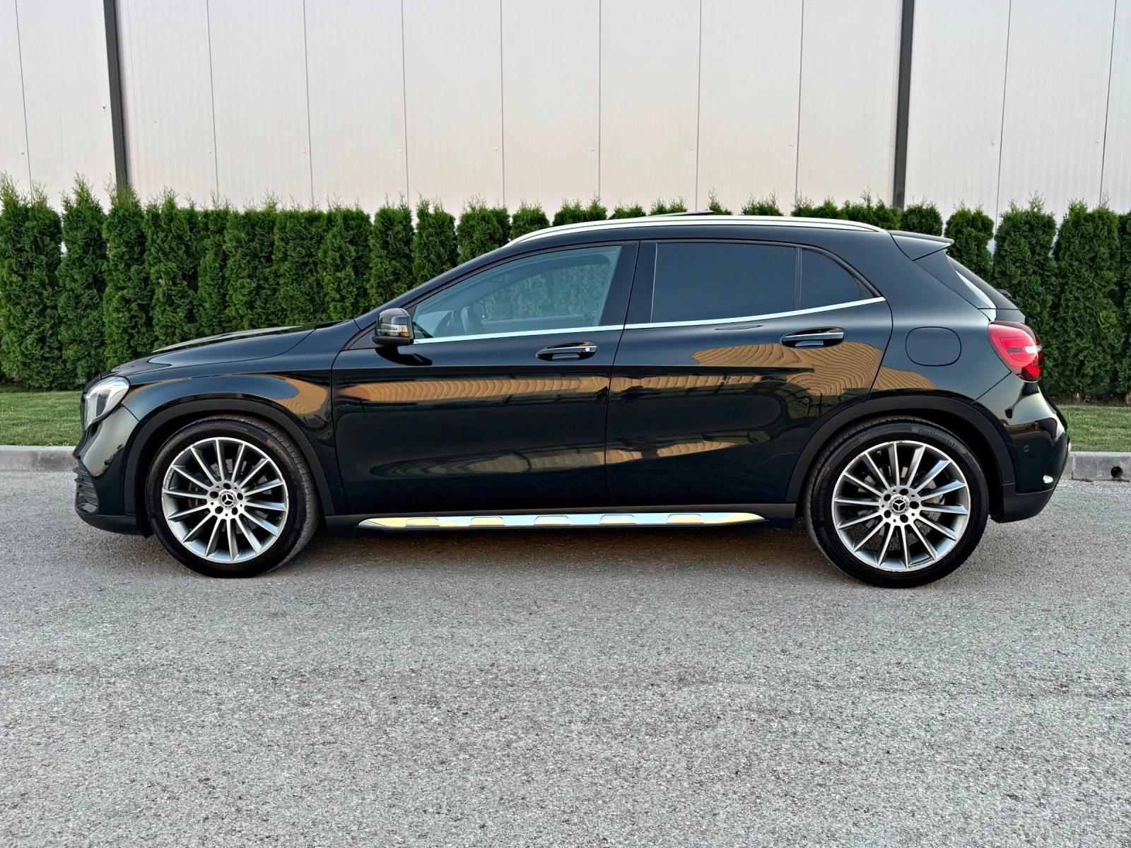 Mercedes-Benz GLA 220 CDI 4Matic/AMG-line/FULL/ШВЕЙЦАРИЯ!!!, снимка 4 - Автомобили и джипове - 55729318