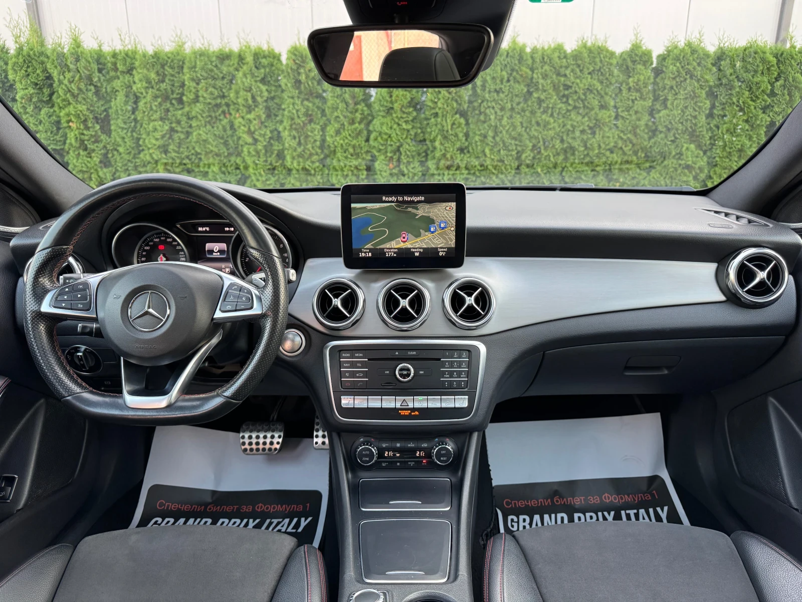 Mercedes-Benz GLA 220 CDI 4Matic/AMG-line/FULL/ШВЕЙЦАРИЯ!!!, снимка 12 - Автомобили и джипове - 55729318