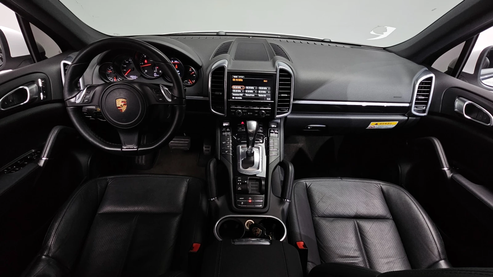 Porsche Cayenne 3.0 DIESEL AWD * ПОДГРЕВИ * ПАНО * КАМЕРА, снимка 5 - Автомобили и джипове - 56119502