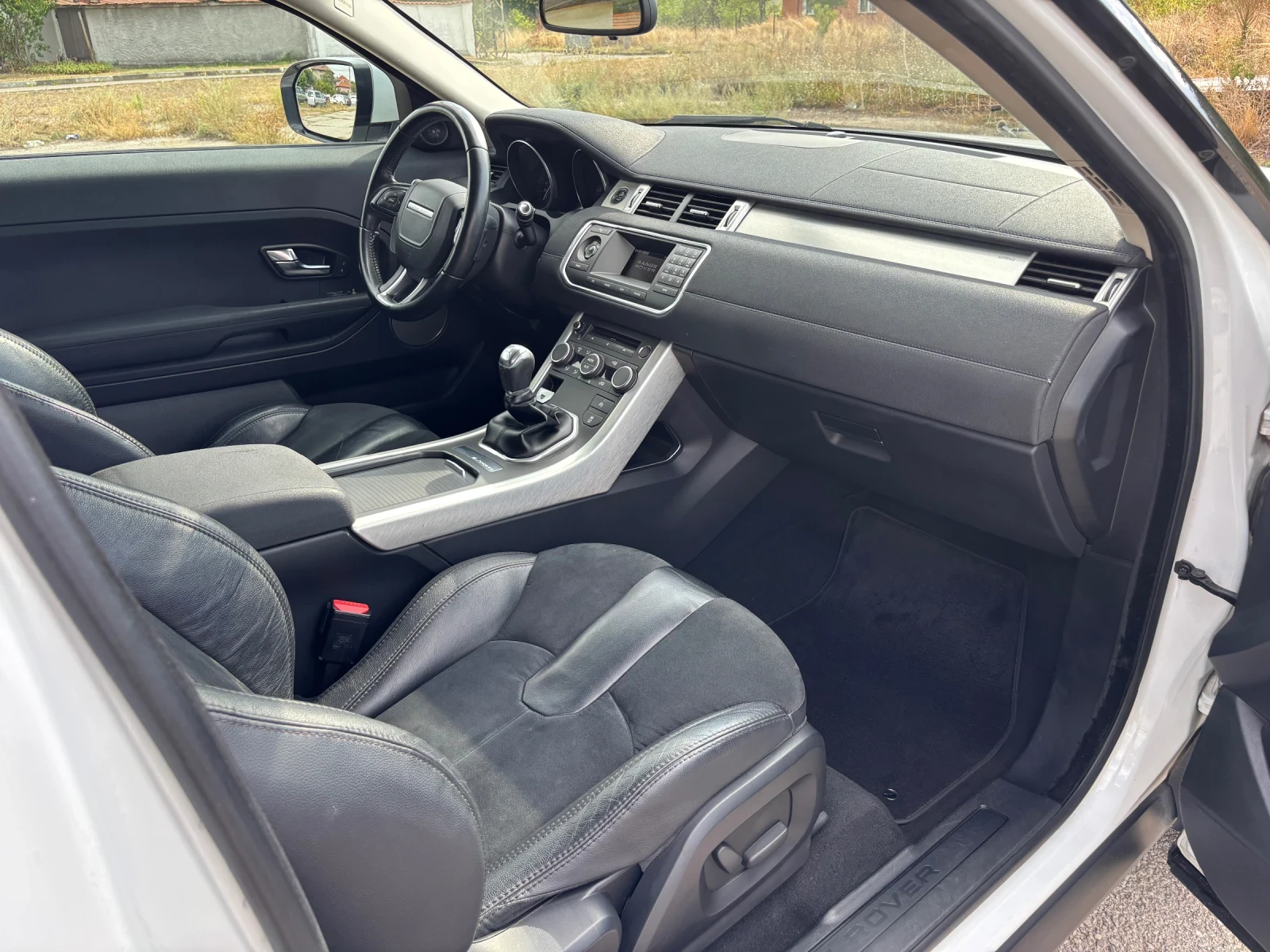 Land Rover Range Rover Evoque 2.2 D 150 /Individual COUPE, снимка 11 - Автомобили и джипове - 56258222