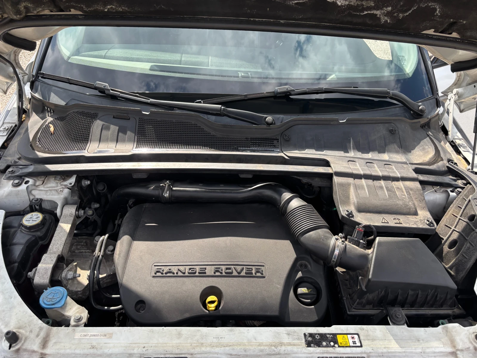 Land Rover Range Rover Evoque 2.2 D 150 /Individual COUPE, снимка 16 - Автомобили и джипове - 56258222