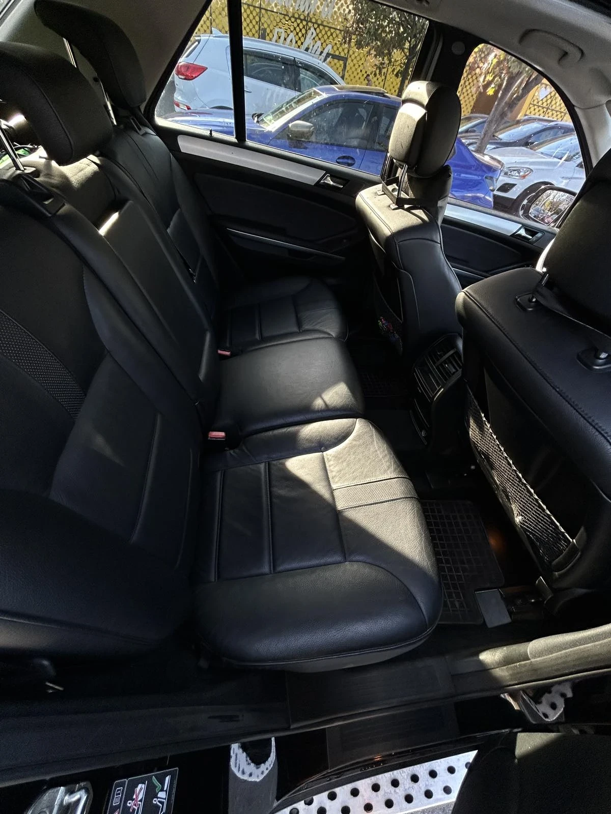 Mercedes-Benz ML 320 4matik, снимка 2 - Автомобили и джипове - 56452410