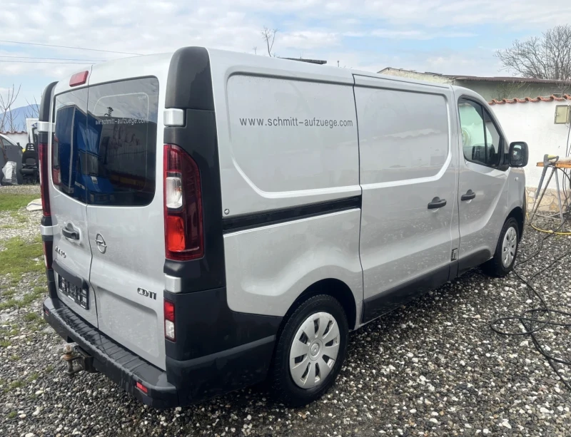 Renault Trafic КЛИМА , снимка 4 - Бусове и автобуси - 51595949