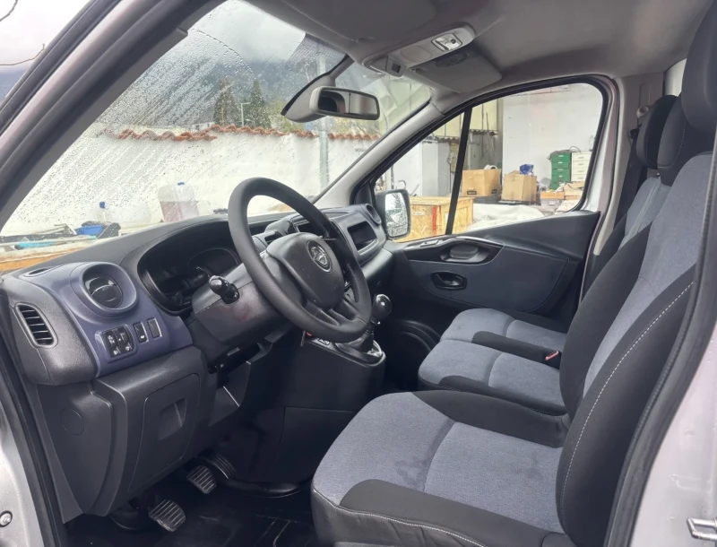 Renault Trafic КЛИМА , снимка 7 - Бусове и автобуси - 51595949