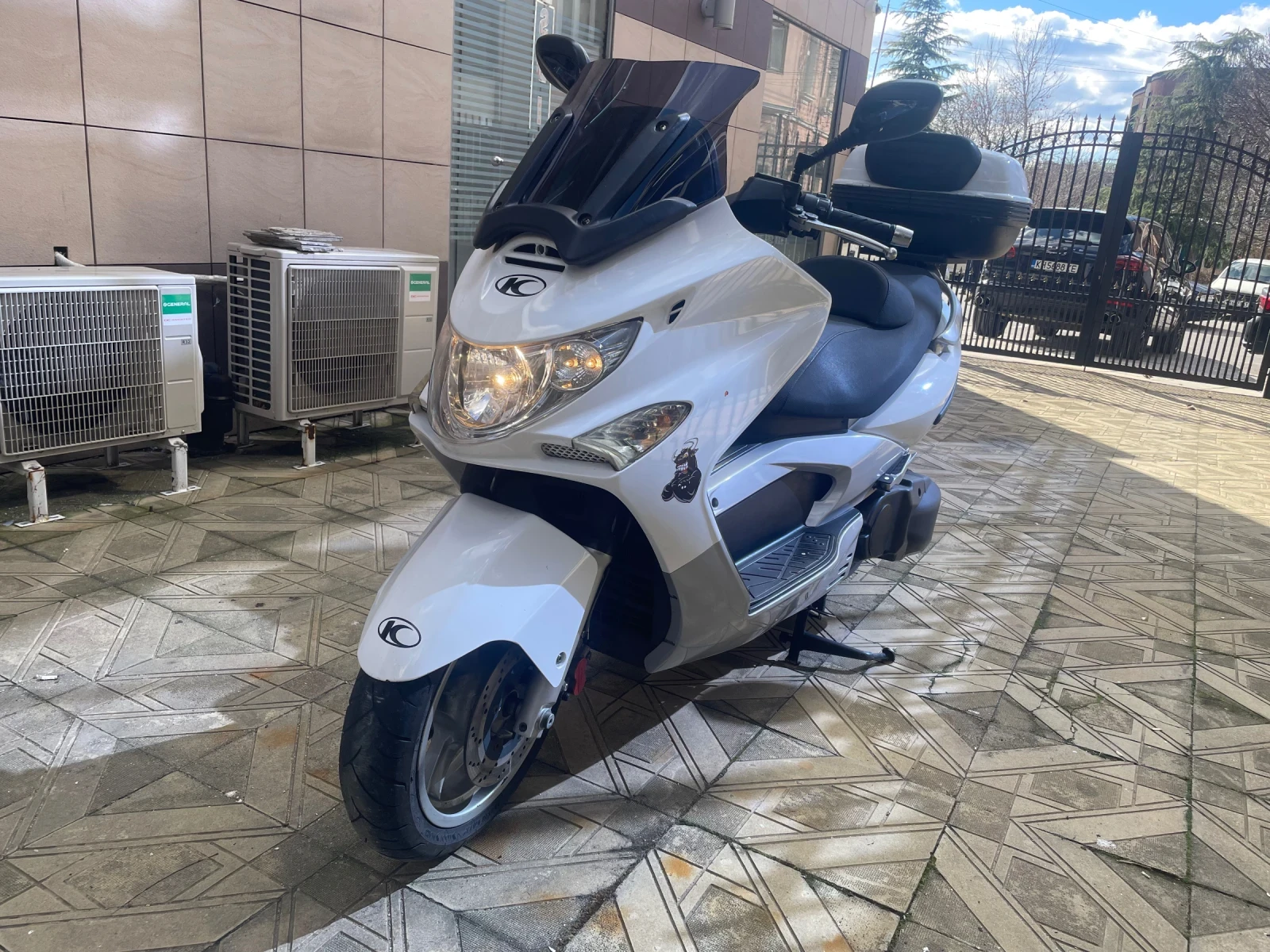 Kymco Xciting 500 - изображение 3