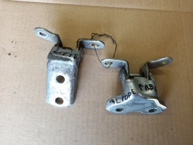 Панти врата задни леви Тойота Рав4 2.2дкат (комплект)