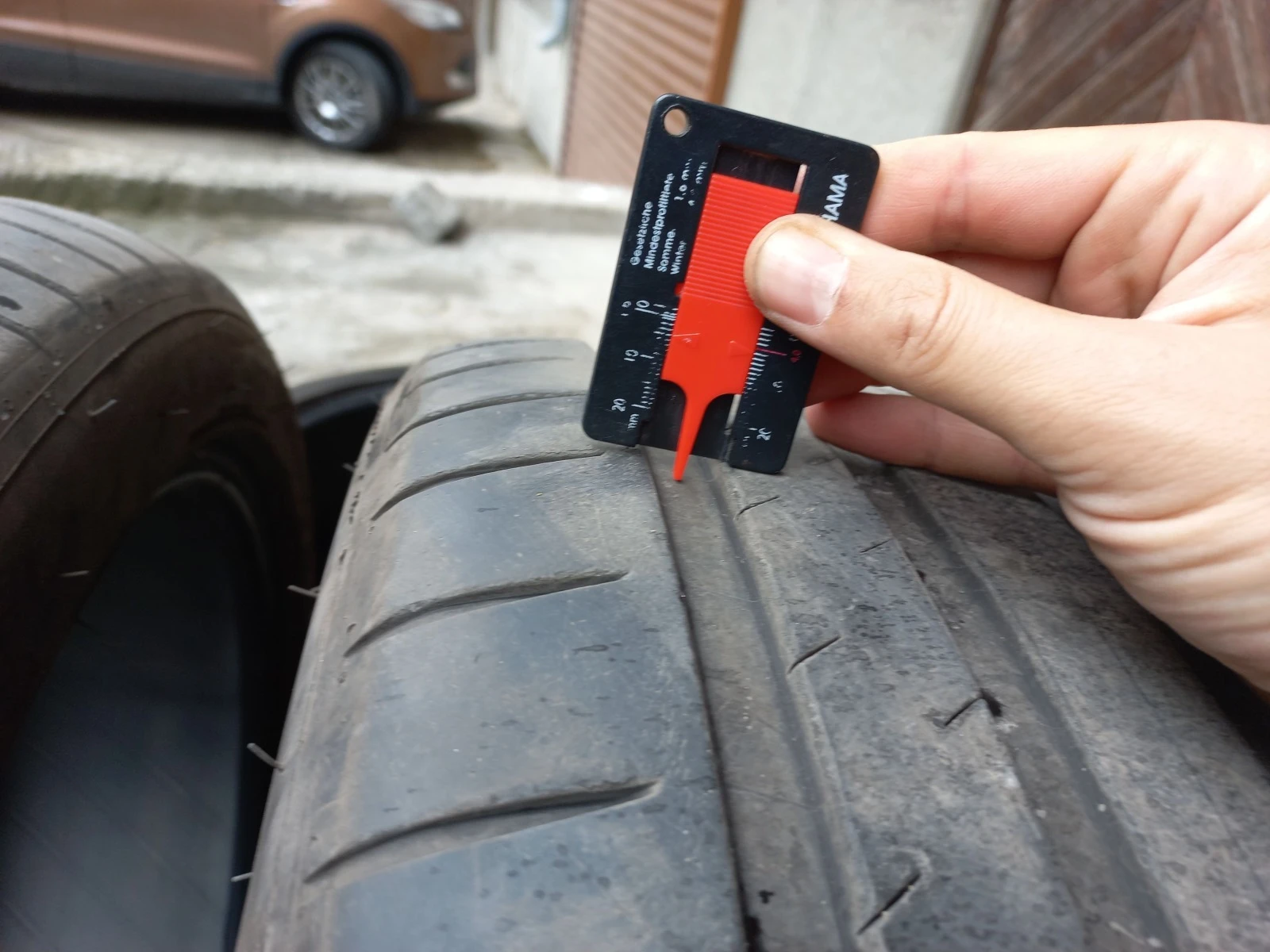  255/40R20 | Mobile.bg   12