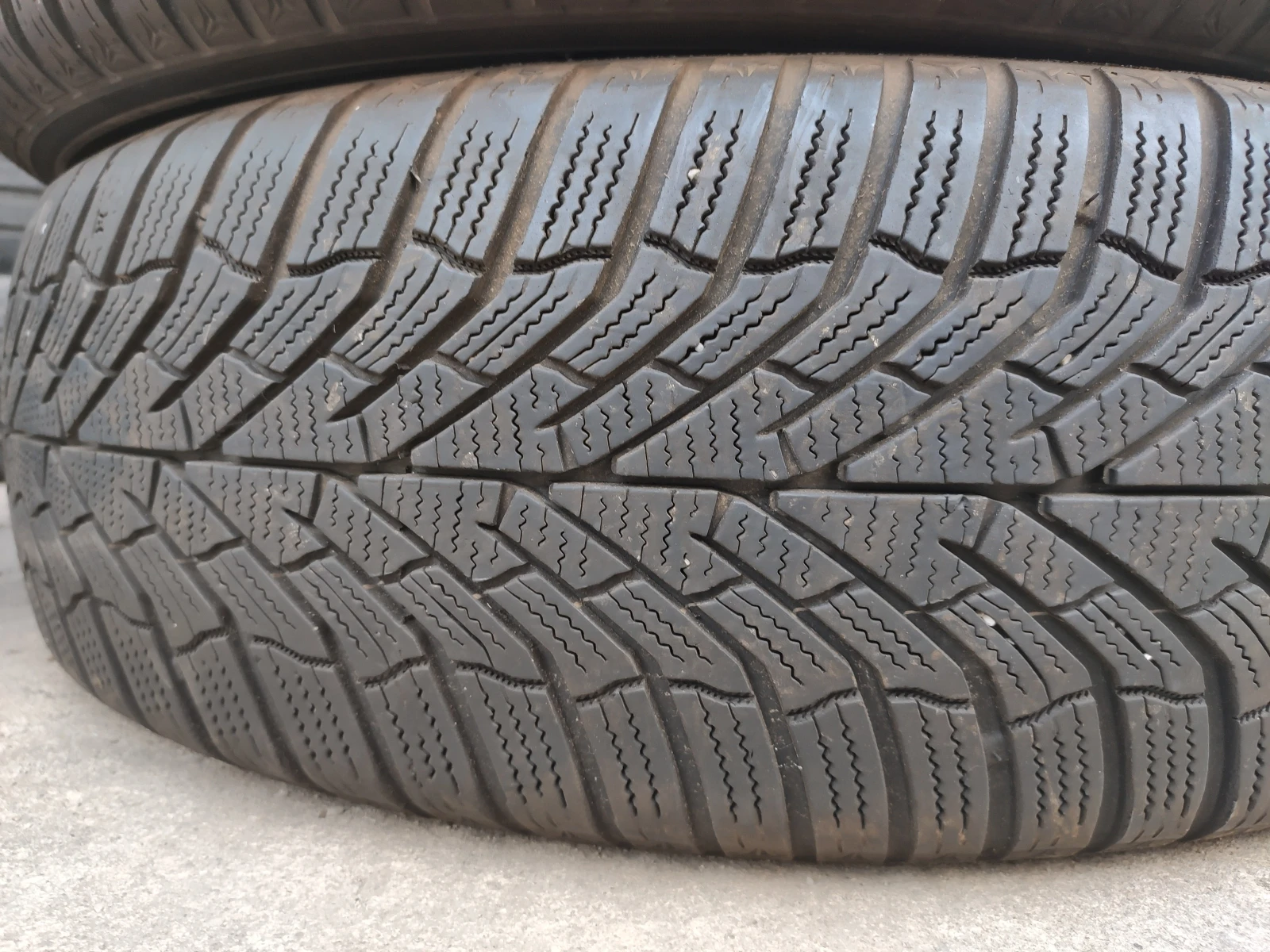 ���� 215/65R17 | Mobile.bg � ����������� 4