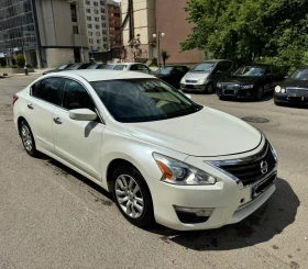Nissan Altima, снимка 1