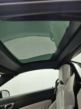 Mercedes-Benz SLC AMG 43/CARFAX/2 Ключа/Подгрев/Памет/ | Auto.bg — изображение 12