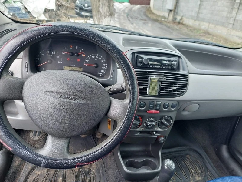 Fiat Punto, снимка 5 - Автомобили и джипове - 47453406