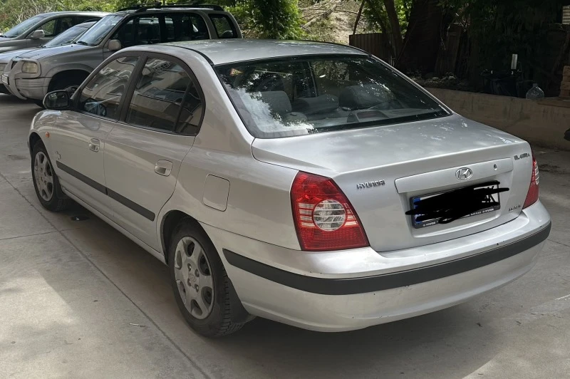 Hyundai Elantra, снимка 5 - Автомобили и джипове - 47239862