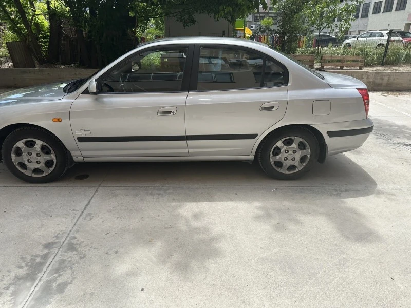 Hyundai Elantra, снимка 4 - Автомобили и джипове - 47239862