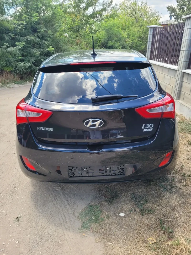 Hyundai I30 1.6 CRDI, снимка 4 - Автомобили и джипове - 47298635