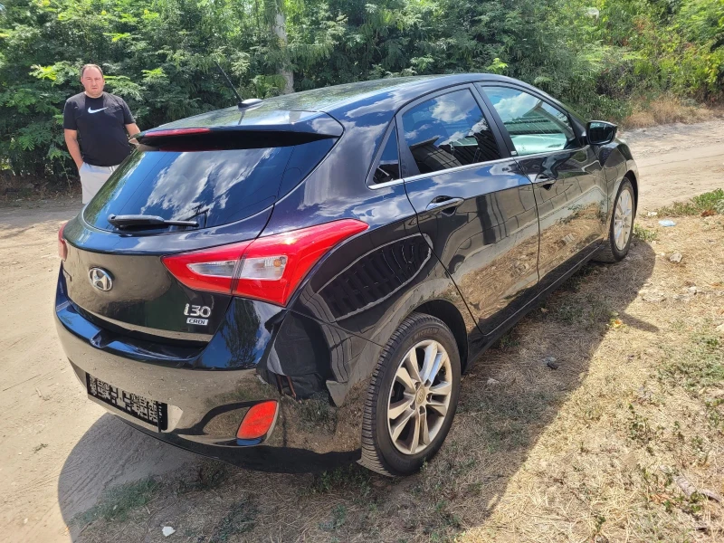 Hyundai I30 1.6 CRDI, снимка 6 - Автомобили и джипове - 47298635