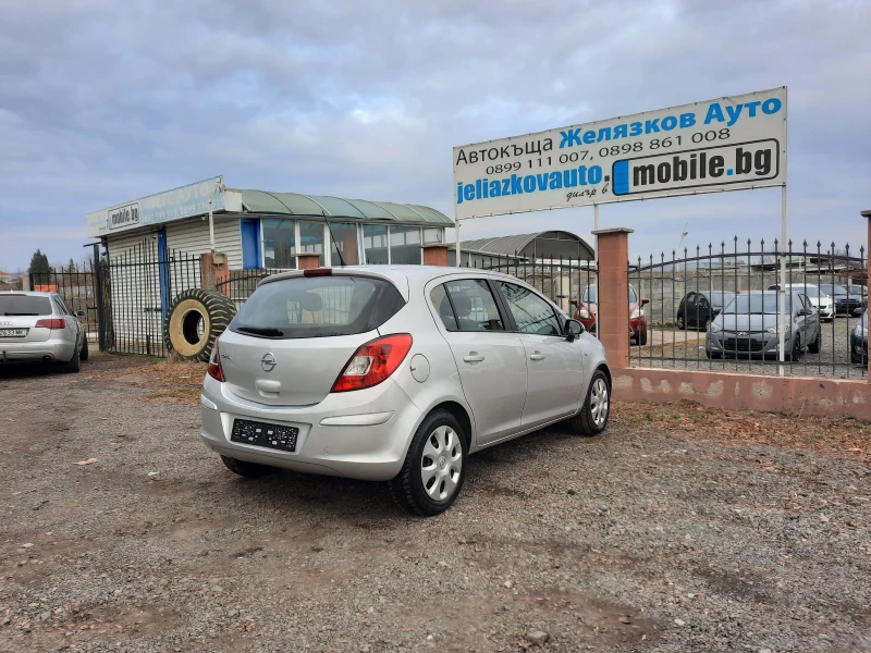 Opel Corsa 1.4i AUTOMAT, снимка 4 - Автомобили и джипове - 48142673