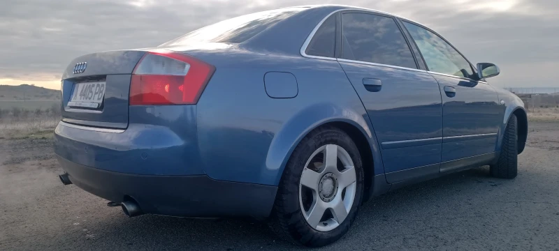 Audi A4 1.8T, снимка 2 - Автомобили и джипове - 48441908